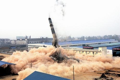 延邊朝鮮族自治州煙囪爆破公司廢棄煙囪爆破鍋爐煙囪爆破拆除專業(yè)隊伍