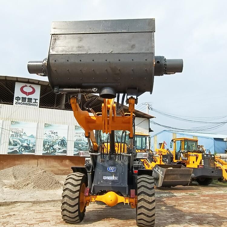 裝載機(jī)式移動攪拌機(jī)操作視頻 自己有30車改裝攪拌鏟斗廠家