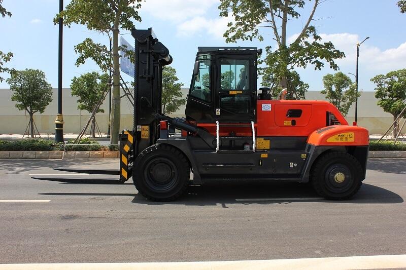 16噸叉車 16噸三級(jí)門架叉車 大噸位內(nèi)燃平衡重型叉車廠家