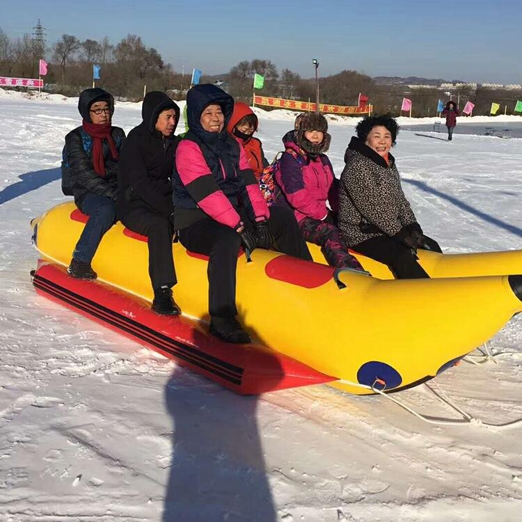 金耀冬季冰雪乐园游乐设备 雪地香蕉船 多人滑行 快乐加倍