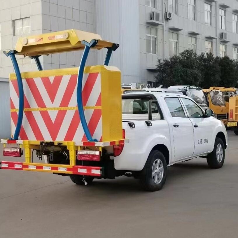  東風(fēng)防撞緩沖車 安徽防撞緩沖車 藍(lán)牌防撞緩沖車