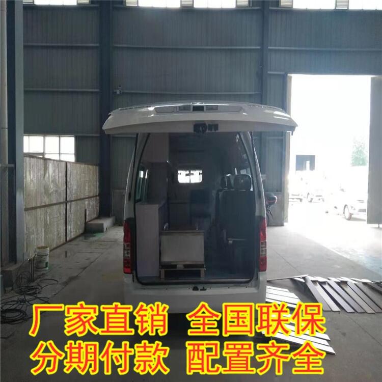 和政汽油版监护型救护车 柴油版福特全顺救护车