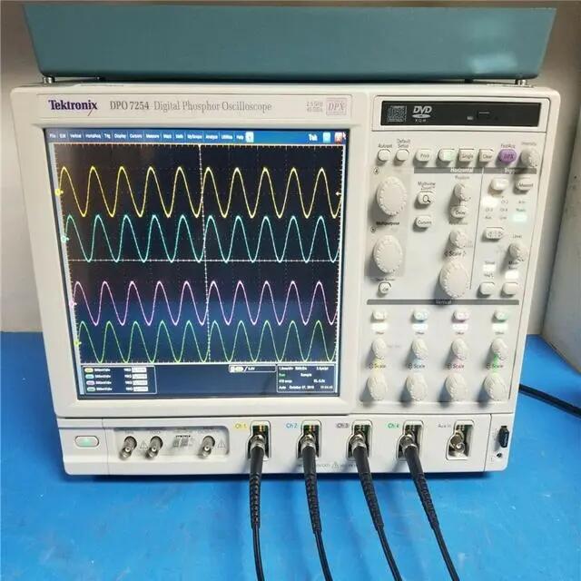 二手泰克 12.5 GHz、4 通道DPO71254C数字示波器