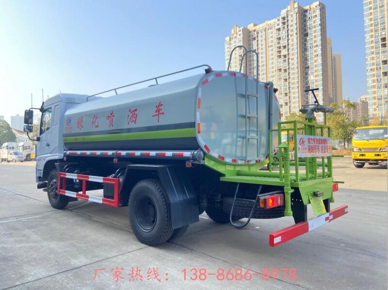 洮南小型農(nóng)用灑水車(chē)多功能的灑水車(chē)