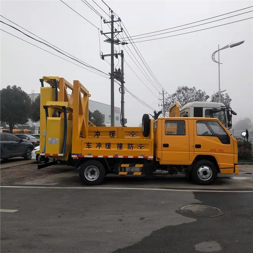 采購江鈴藍(lán)牌防撞緩沖車 上海曼力西防撞包