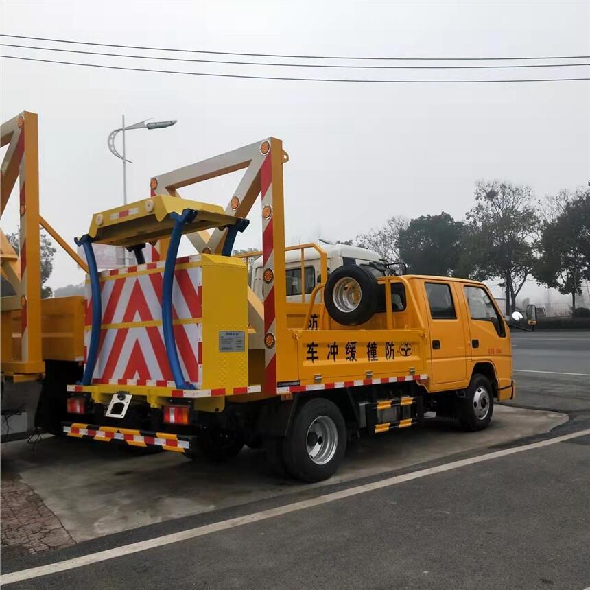 采購江鈴藍(lán)牌防撞緩沖車 上海曼力西防撞包