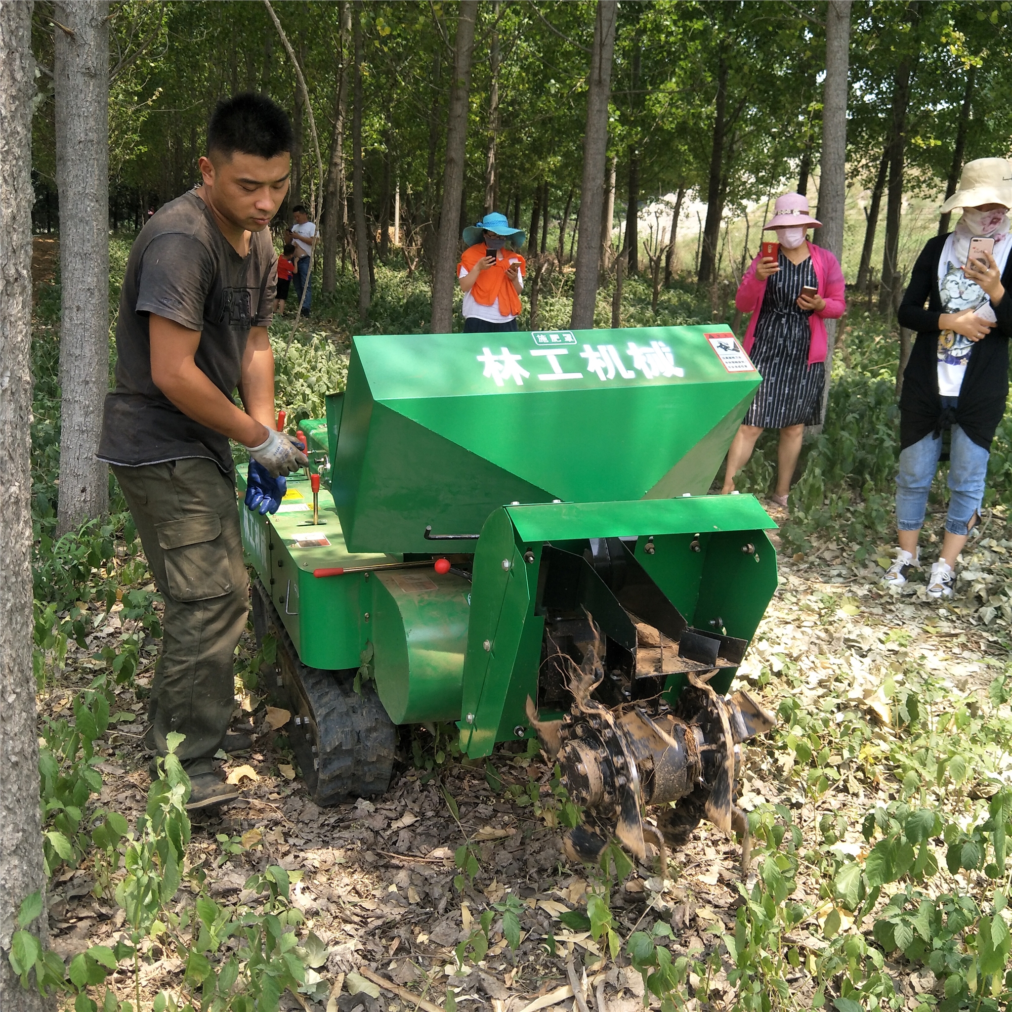 张掖市耕地除草开沟机大马力拖拉机代理商