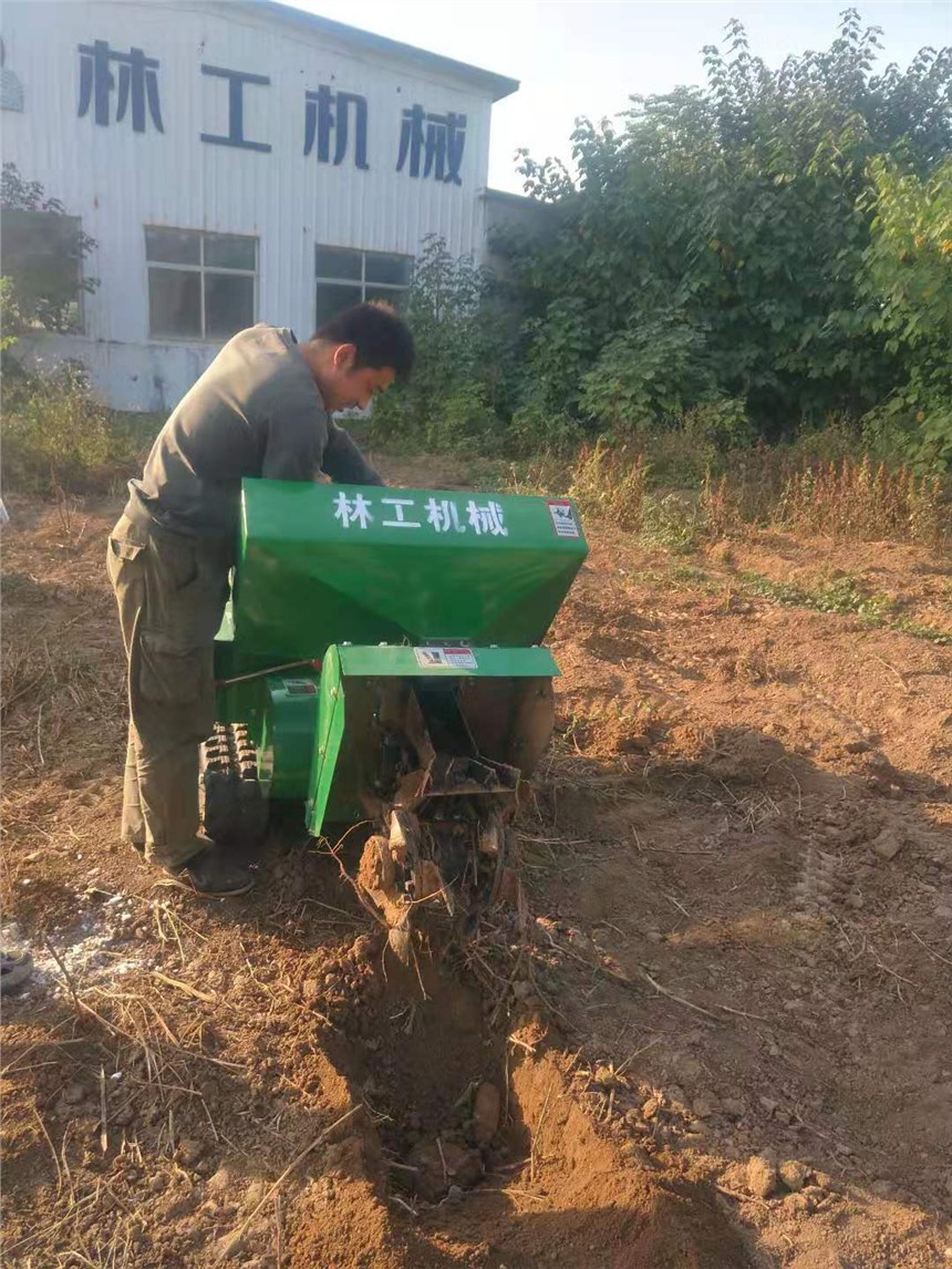 海鹽縣小型履帶開(kāi)溝機(jī)林工生產(chǎn)