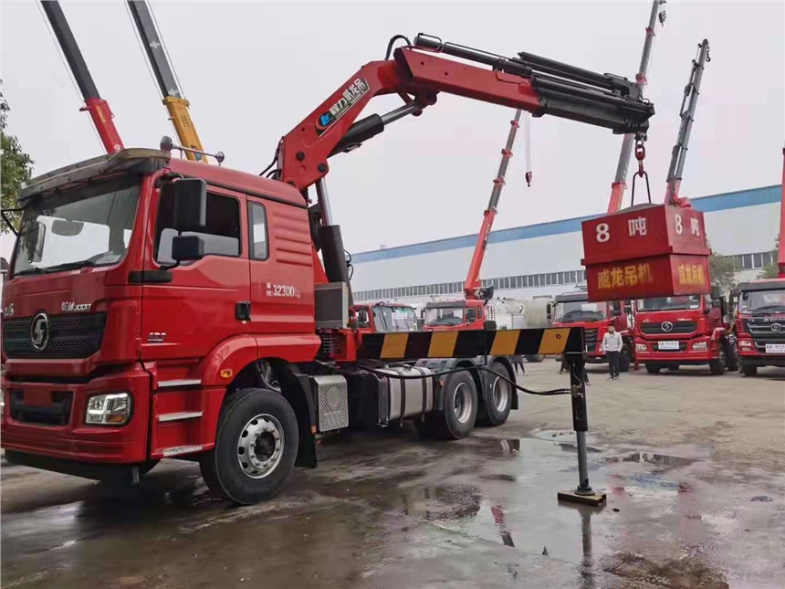 巴彥淖爾磴口東風隨車吊哪里買質量好