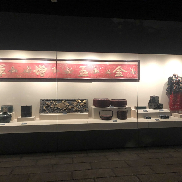 博物館展示柜沿墻柜定制展覽柜-隆城博具