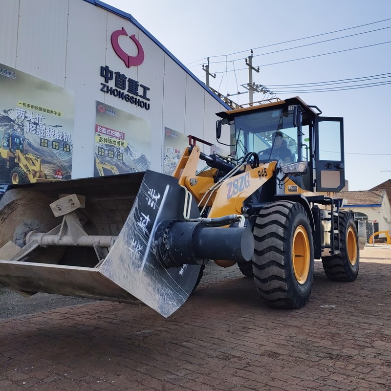 鏟車帶攪拌機(jī)鏟車自帶拌料機(jī)雙向攪拌斗鏟車