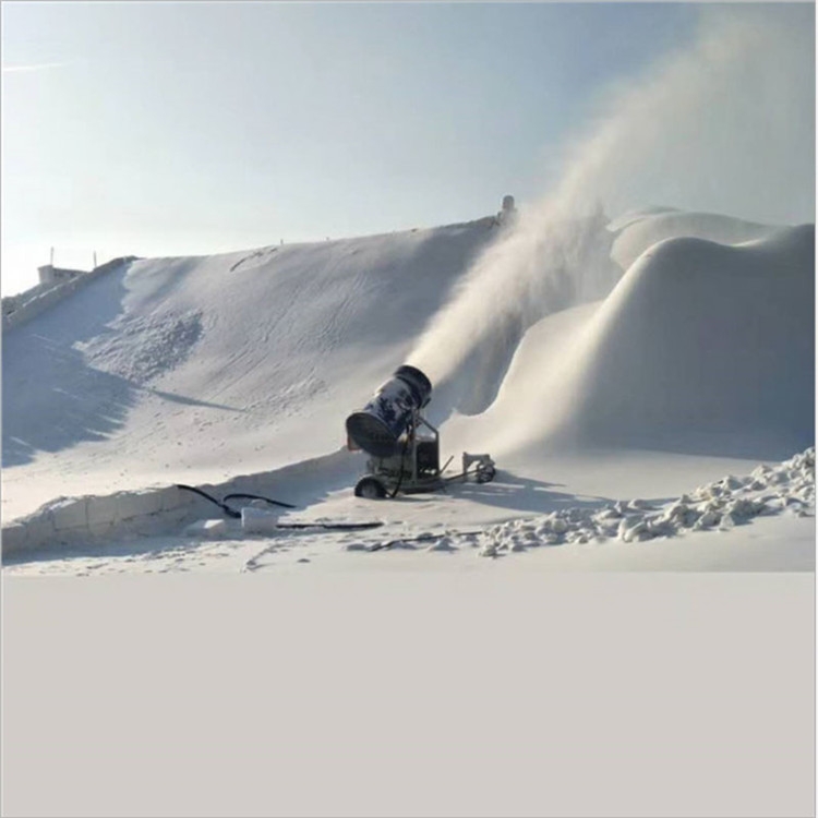 出雪量大的國產(chǎn)造雪機(jī)適用場地 全自動大型造雪機(jī)性能特點(diǎn) 造雪機(jī)價(jià)格有優(yōu)勢