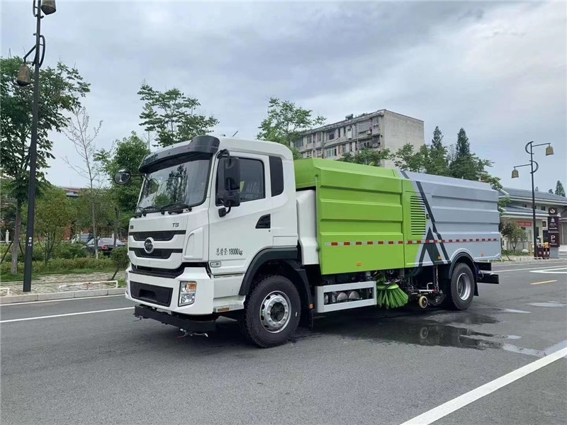 四川掃路車廠家