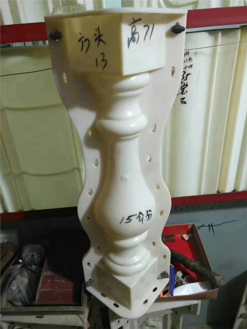 西藏塑鋼模具機(jī)器