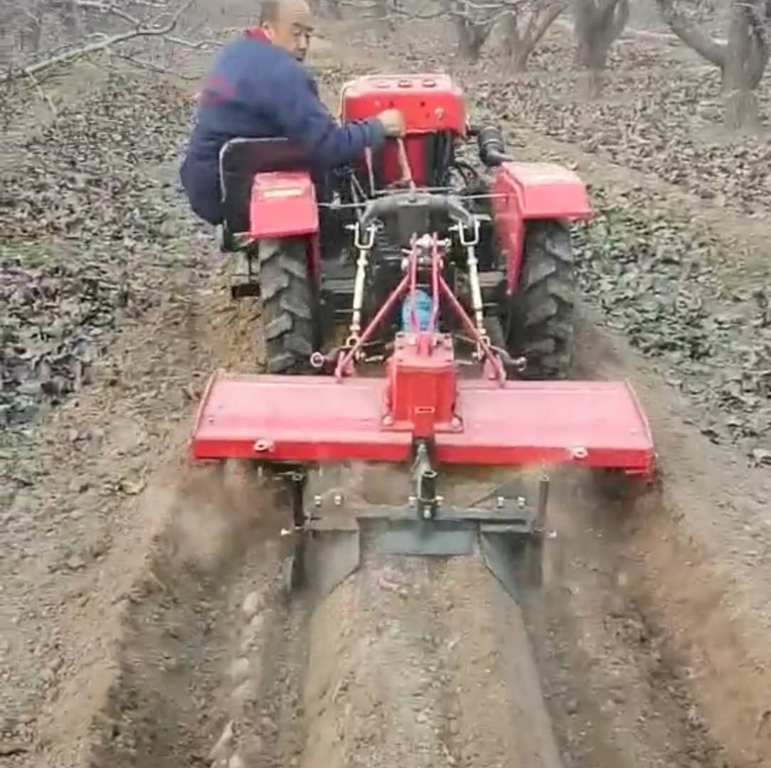 世超牌四輪拖拉機起壟機