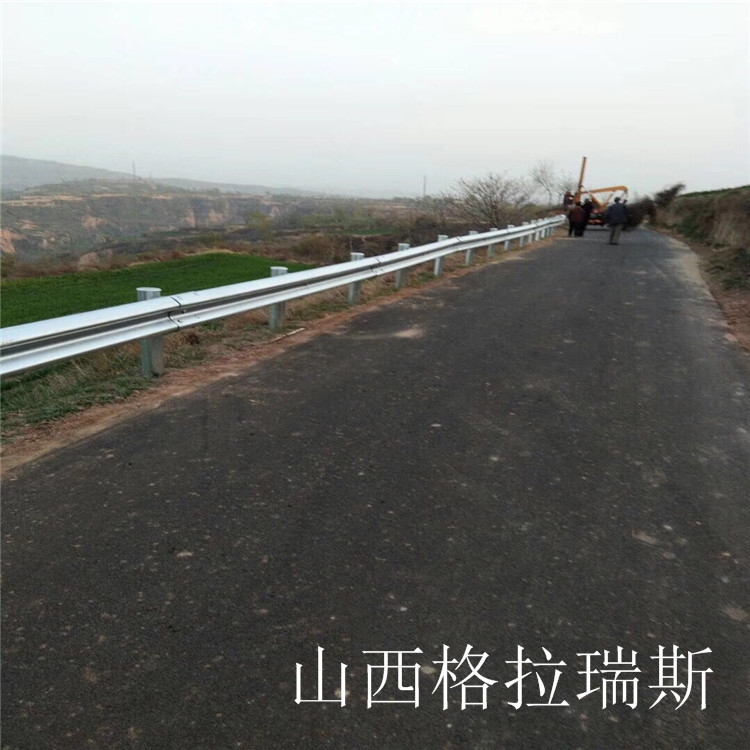 陽泉Gr-B-4E護欄板 雙波護欄板廠家