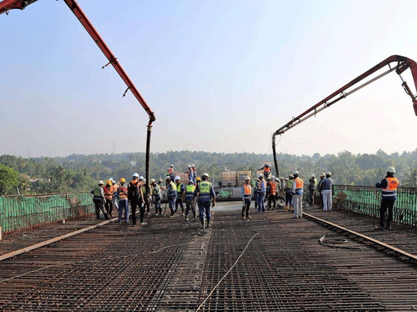 洛陽橋梁建設(shè) 青島道路橋梁工程 蚌埠預(yù)制小箱梁