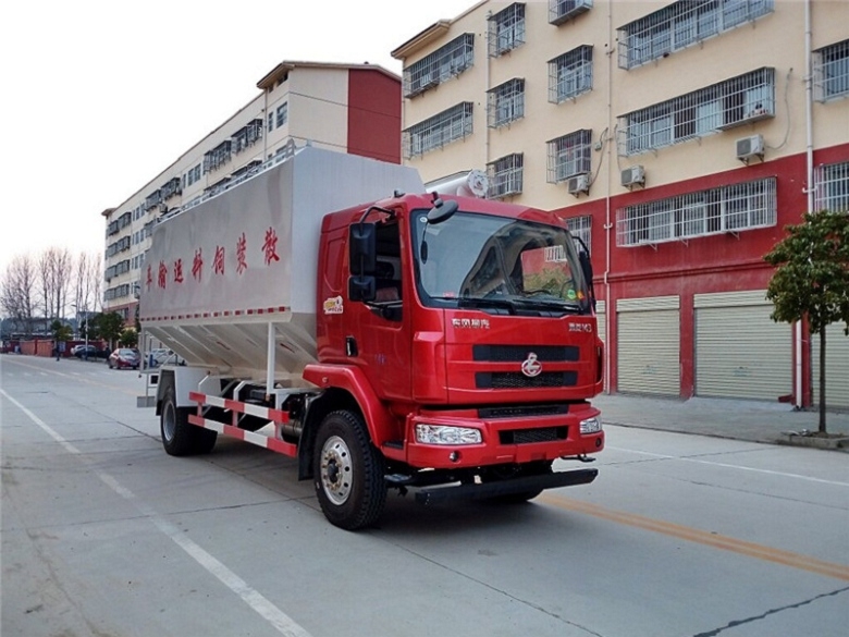 榆樹大型散裝飼料車哪有賣