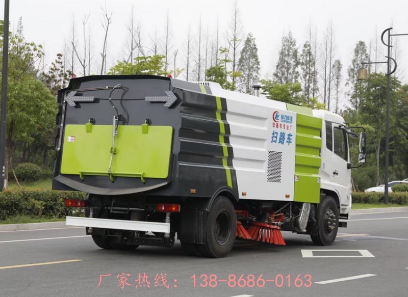 吸掃式道路清掃車(chē)掃路車(chē)和洗掃車(chē)廠商出售