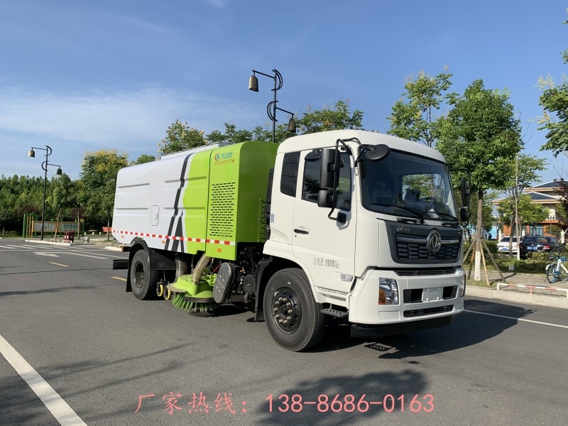 吸掃式道路清掃車(chē)掃路車(chē)和洗掃車(chē)廠商出售