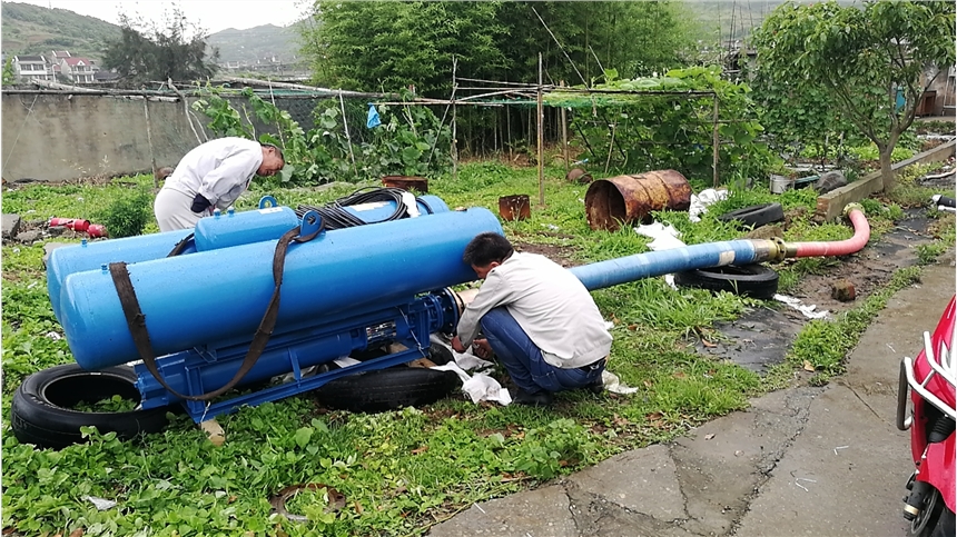 河北浮筒式抽水泵，水庫QJF漂浮式潛水電泵定做廠家