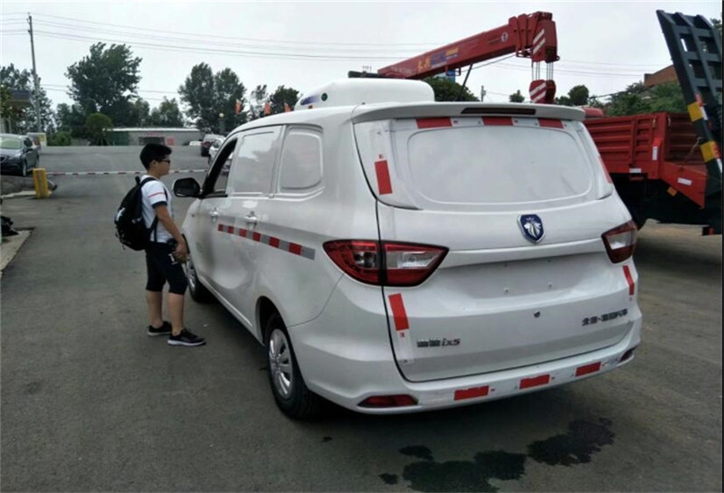 四川省雅安市福田馭菱冷藏車(chē)水果蔬菜運(yùn)輸經(jīng)銷(xiāo)商