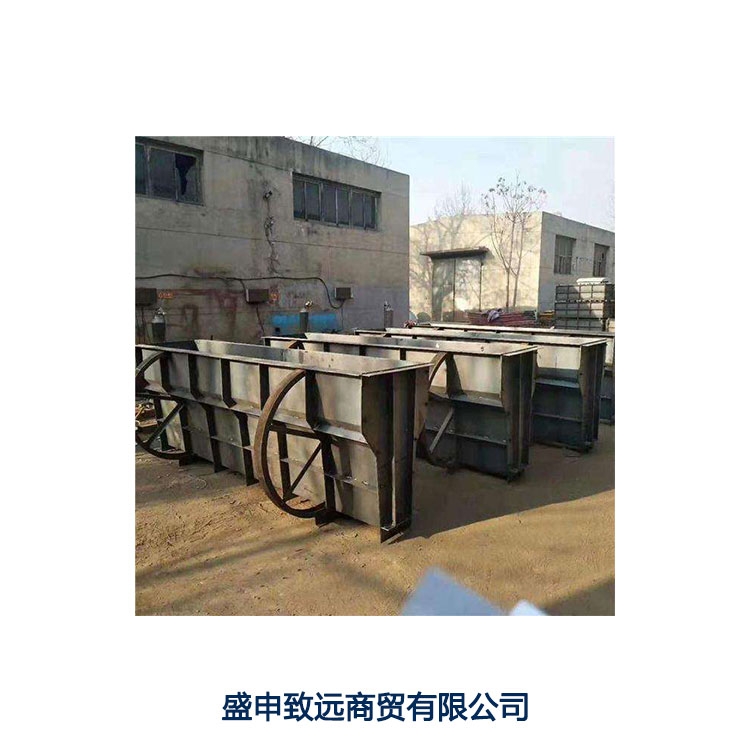 定做隔離墩鋼模具移動式隔離帶模具預(yù)制公路分隔帶模具