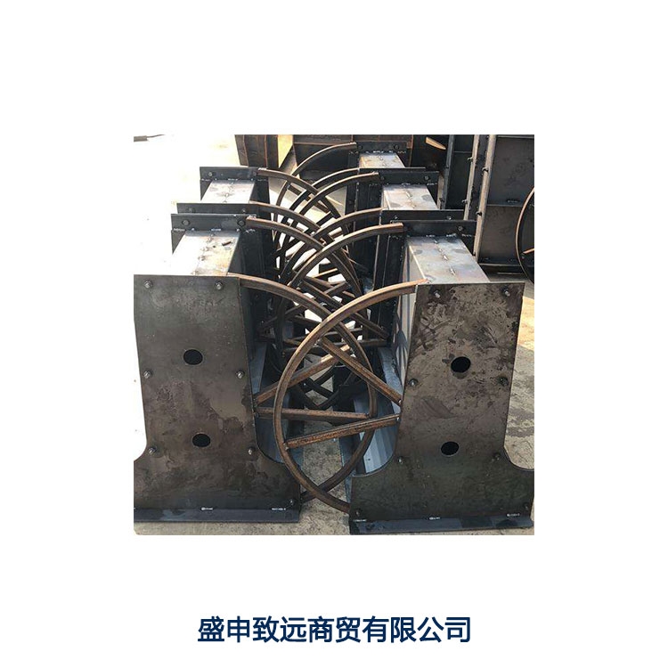 隔离墩钢模具水泥隔离墩钢模具厂预制公路分隔带模具