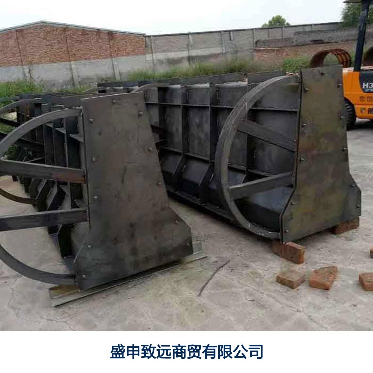 隔離墩鋼模具廠水泥隔離墩鋼模具交通隔離帶模具廠