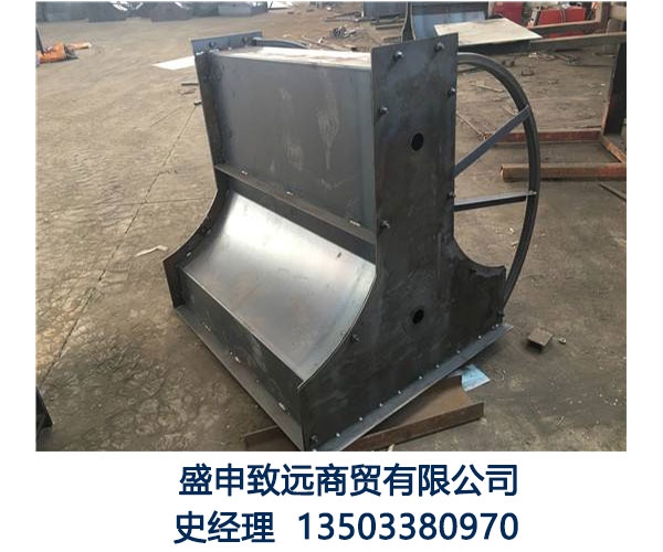 定做隔离墩钢模具移动式隔离带模具预制公路分隔带模具