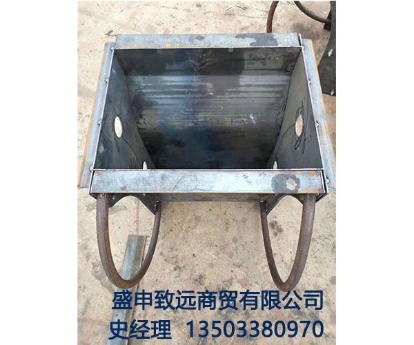 水泥隔離墩鋼模具交通隔離帶模具制作交通隔離帶模具加工