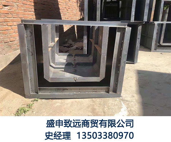 隔離墩鋼模具廠交通水泥隔離墩模具分隔帶模具