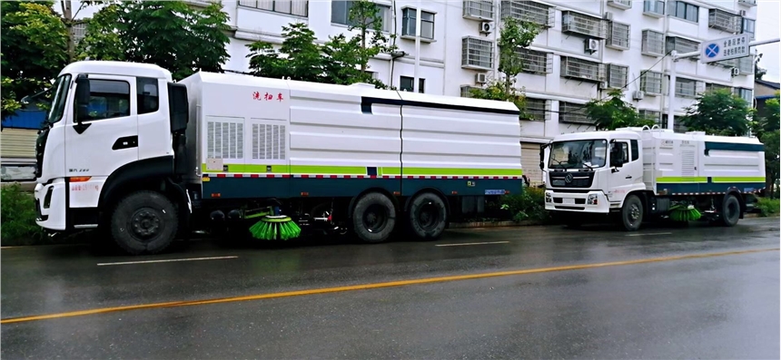 东风天锦高压清洗扫路车 16立方洗扫车 高压路面冲洗车的