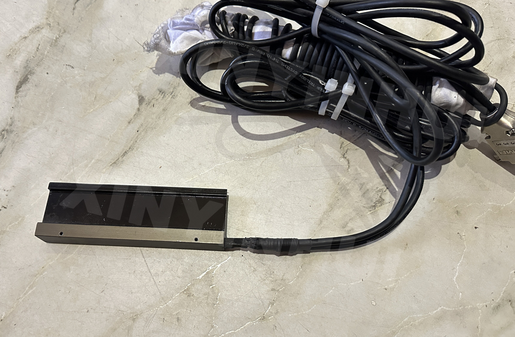 Parker派克直线电机维修110-2N-NC-WD0P-8