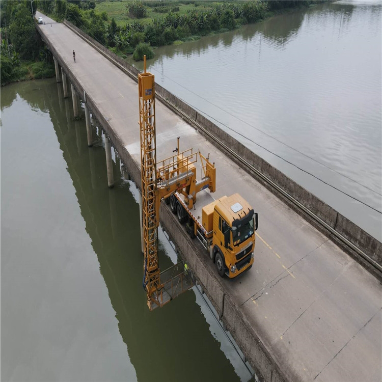 越秀工程建設(shè)路燈車橋檢車高空作業(yè)車租賃