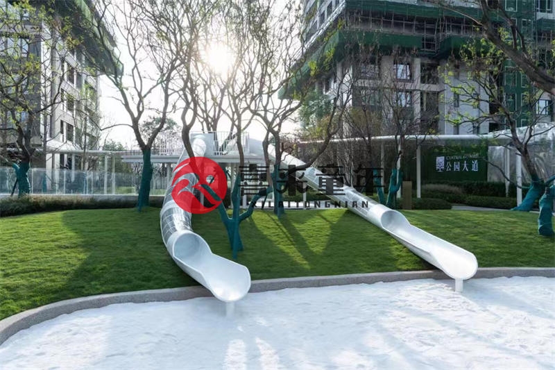 渭南韓城兒童公園不銹鋼滑梯設(shè)備廠家在哪