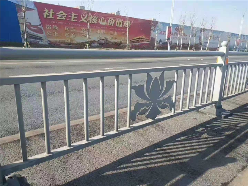 直銷定制黃金護欄觀景護欄道路中央隔離護欄市政護欄圍墻護欄