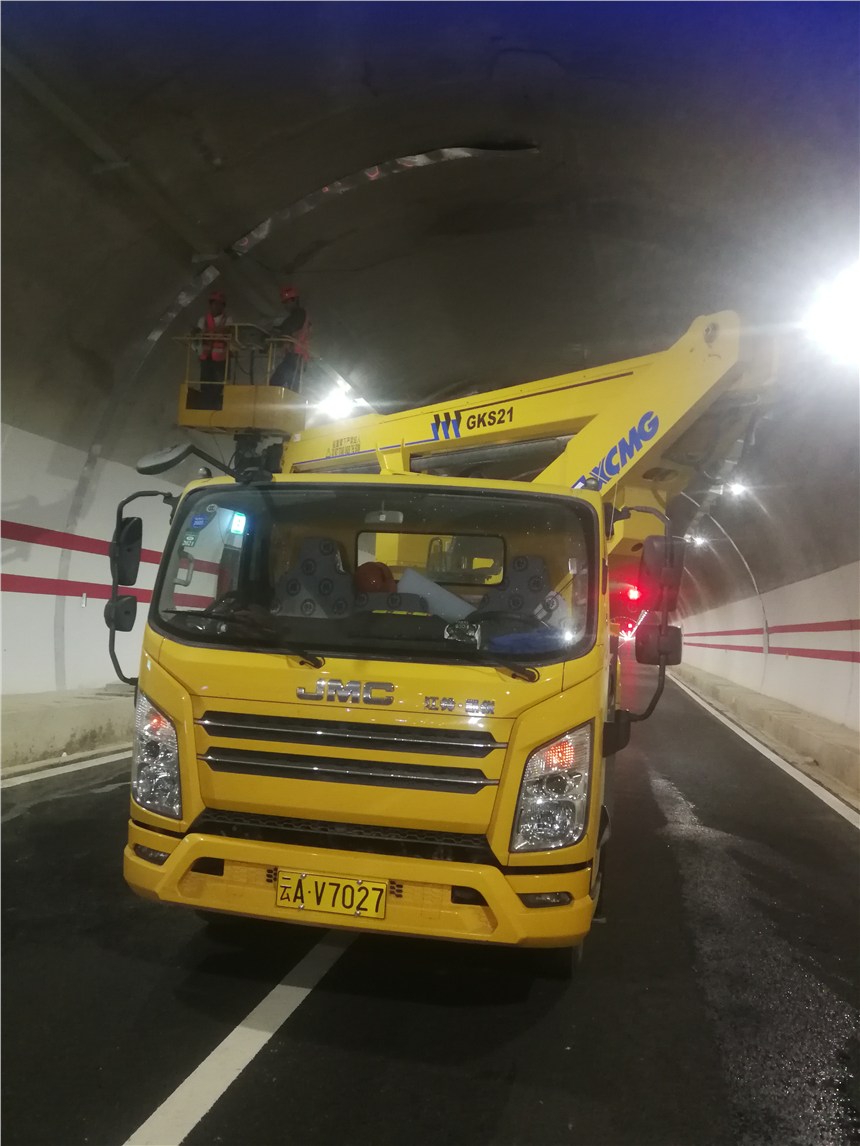 高空作業(yè)車租賃 橋檢車出租 高空作業(yè)平臺出租