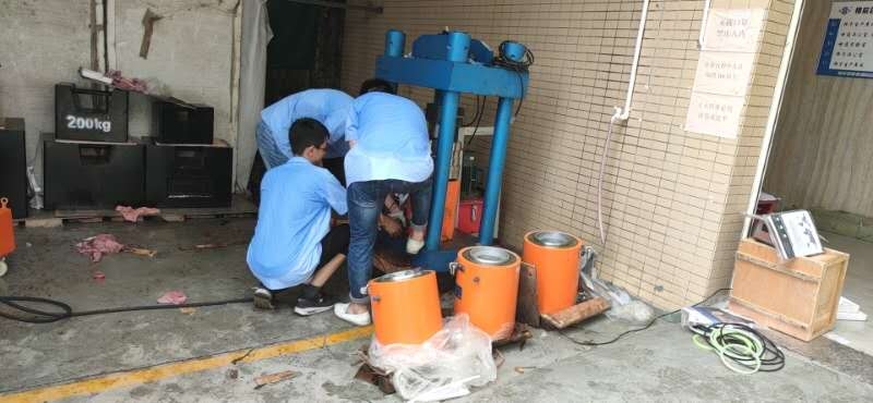 不同型號千斤頂校準