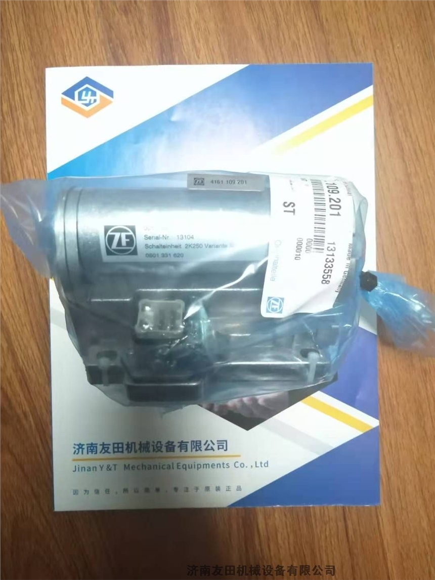 美国CTC LP204-4R1-1E振动传感器