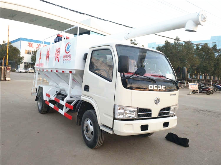 前四后六飼料運輸車生產(chǎn)基地