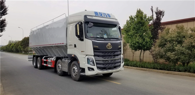 東風(fēng)D9飼料運(yùn)輸車制造廠