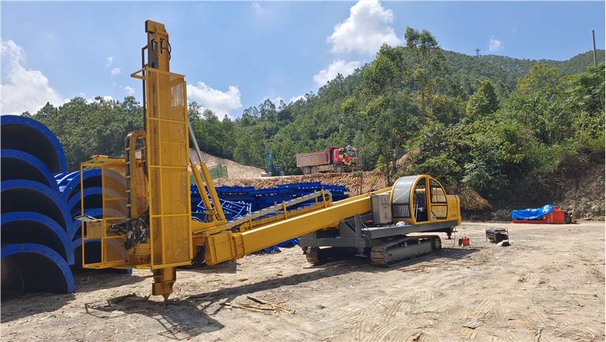 多角度護(hù)坡錨固鉆機(jī)  打土打巖石自行走鉆車 鐵路邊批加固鉆機(jī)