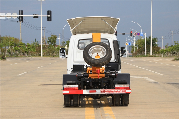 漳平勾臂垃圾車銷售點垃圾車廠家