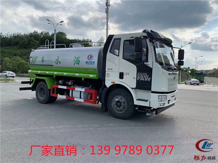 河北程力5噸綠化灑水車 東風(fēng)噴灑車