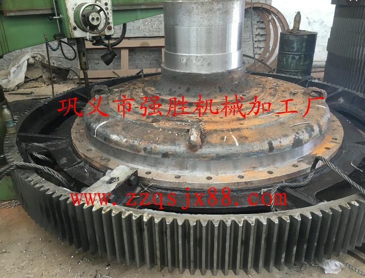 鄭州鑄鋼球磨機(jī)大齒輪廠家直銷  183X7米選礦球磨機(jī)大齒輪現(xiàn)貨可發(fā)