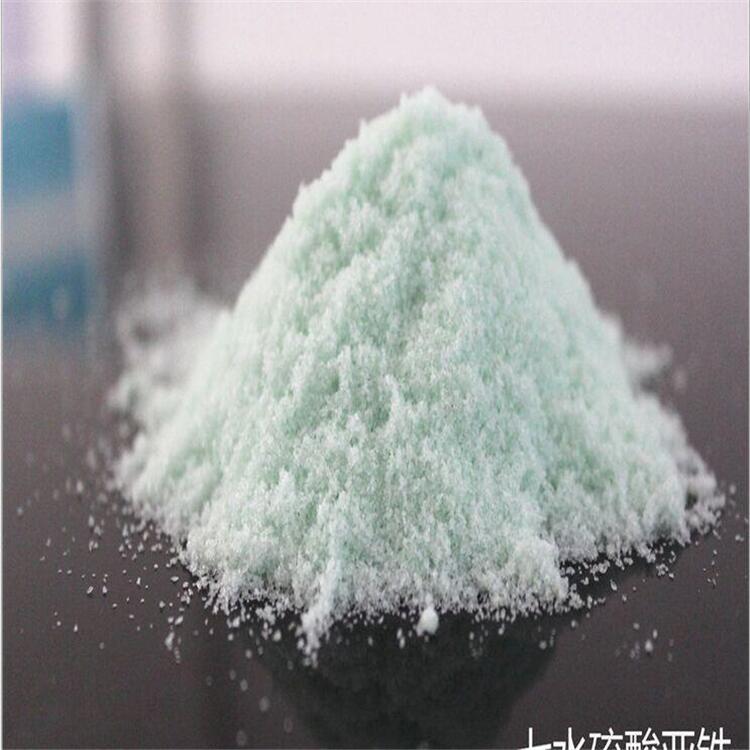 污沉淀劑硫酸亞鐵 好的工業(yè)級硫酸亞鐵多少錢一噸 榮茂