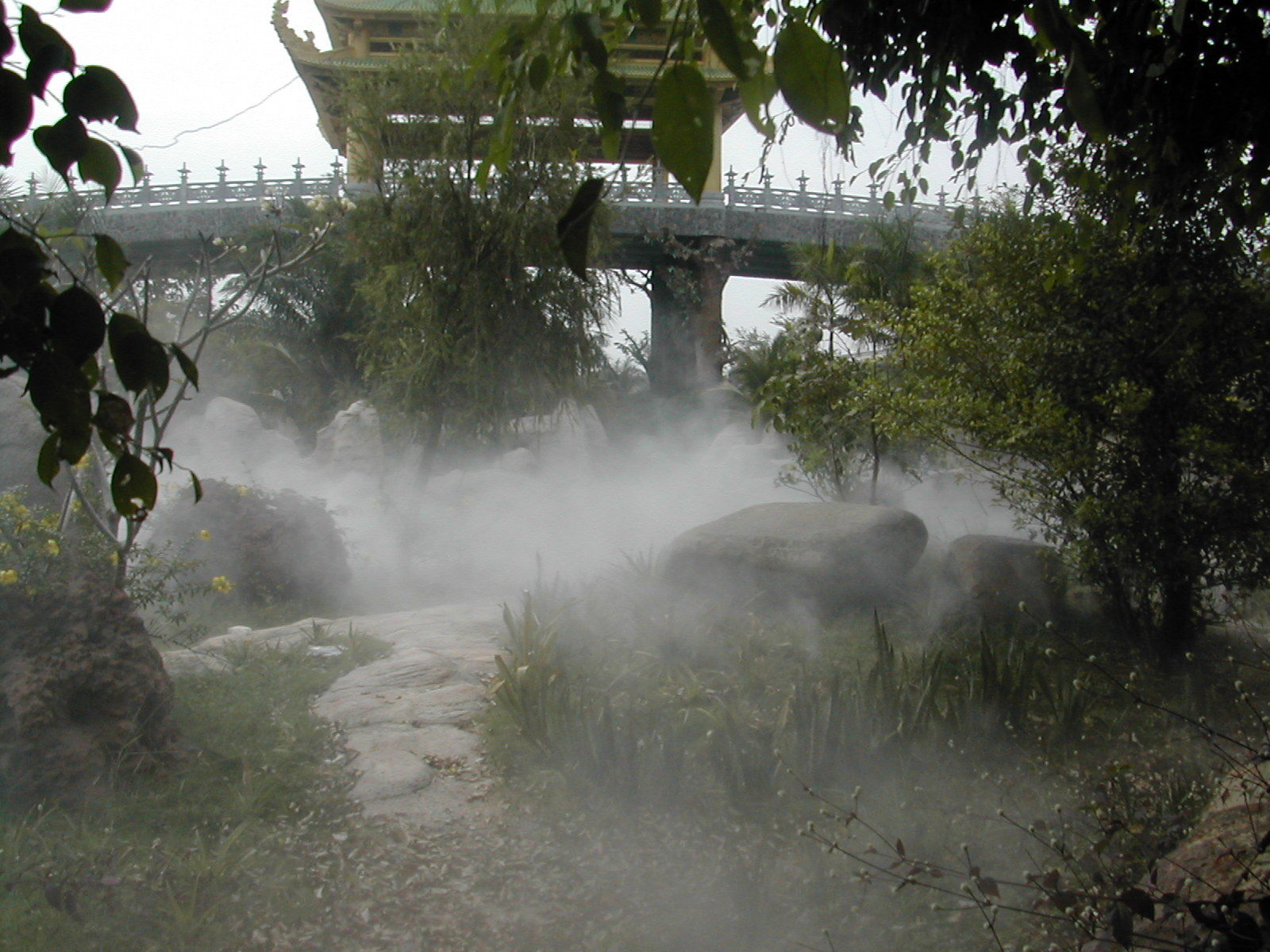 山東園林景觀人造霧系統(tǒng)霧森安裝技巧及規(guī)范簡介