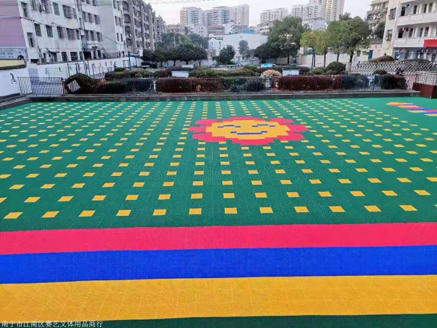 崇左市龍州縣幼兒園安全地墊廠家 湖南懸浮拼裝地板廠家