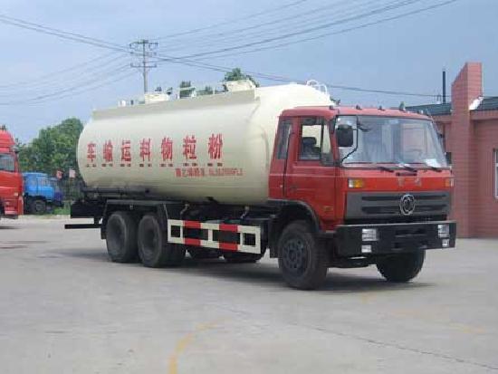 散装水泥运输车Bulk cement truck